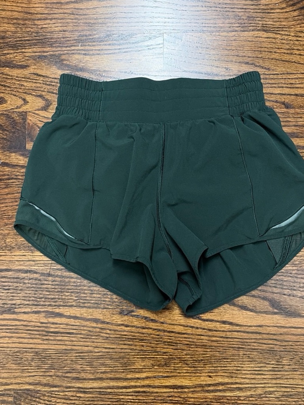 Lululemon Running Shorts - Dark Green size 4